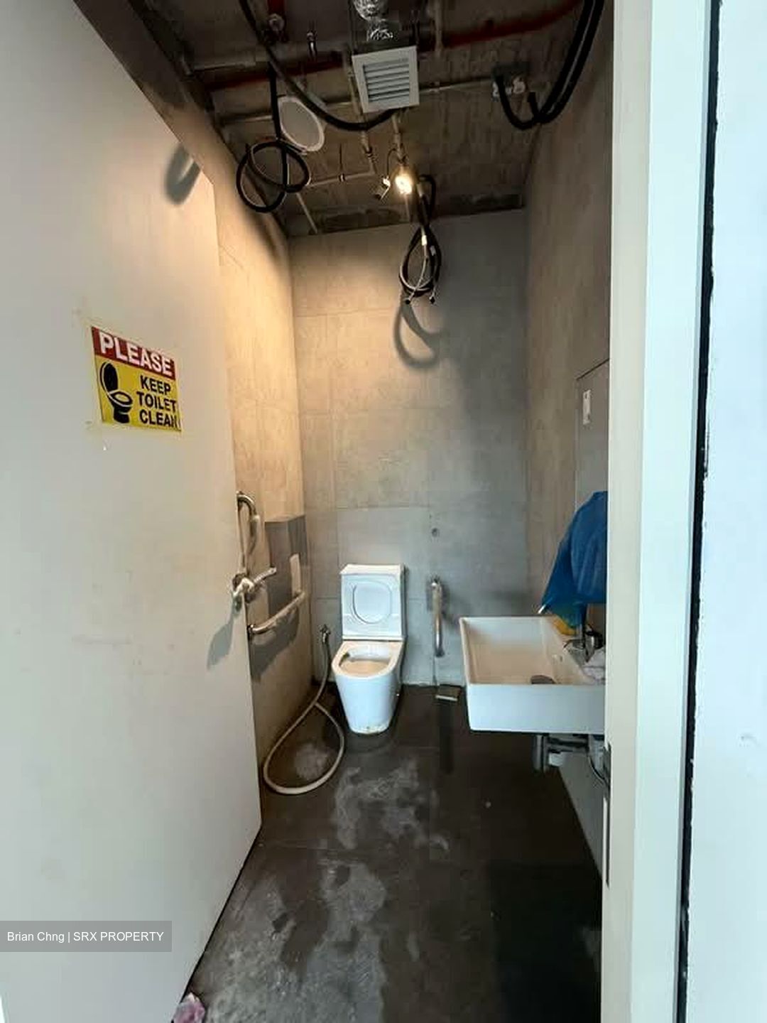 Upper Serangoon Shopping Centre (D19), Retail #576585951